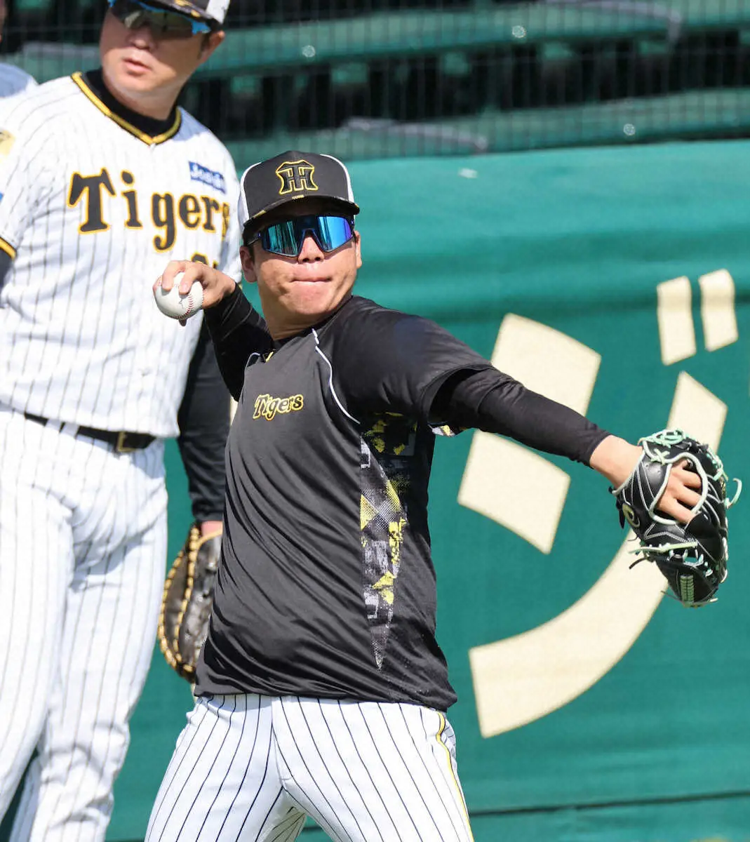 【画像・写真】みんなで恩返しだ!!　阪神・岡田監督を日本一で送り出す　村上、森下、梅野の思いは…