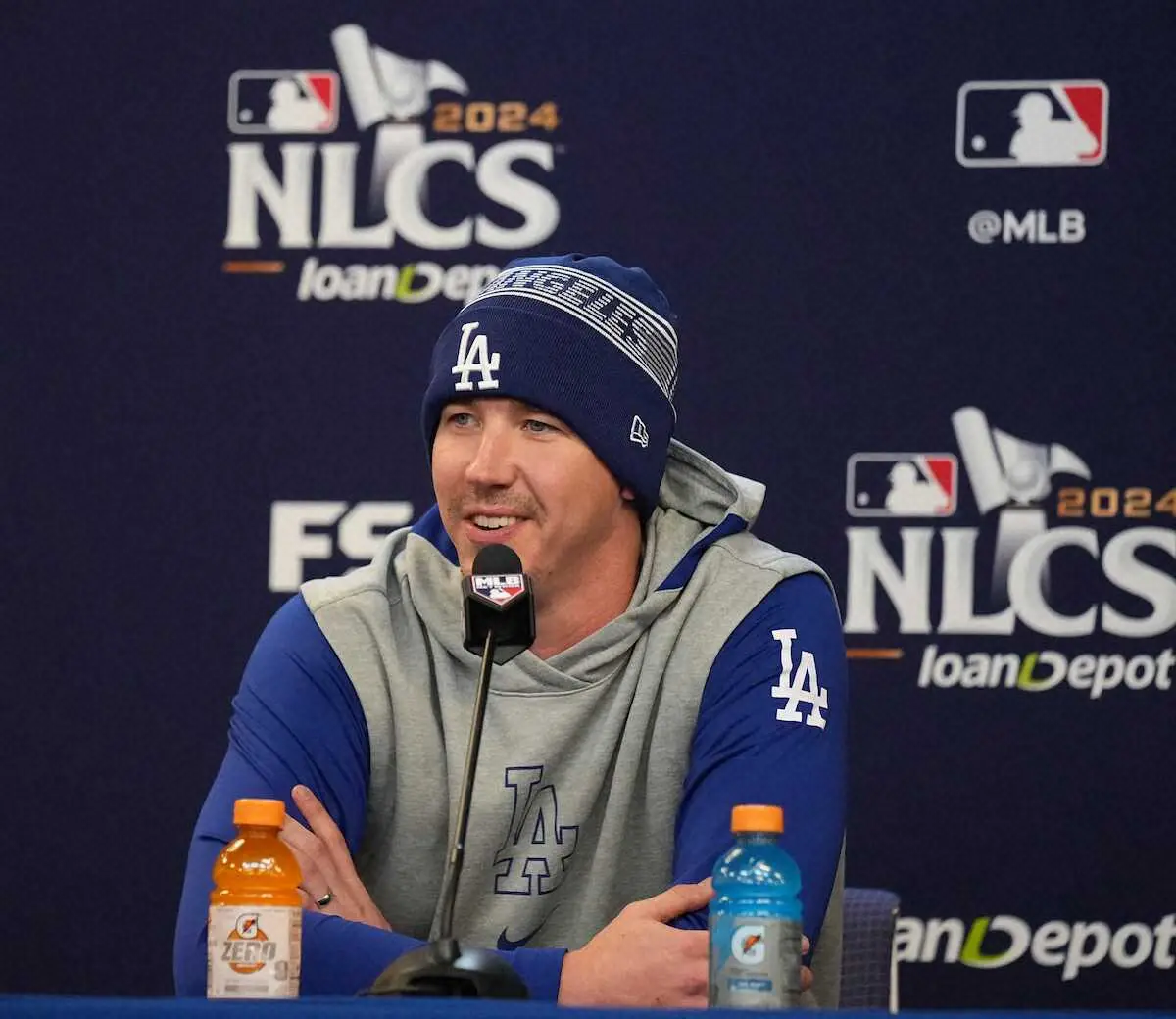 【画像・写真】会見で報道陣の質問に答えるビューラー（撮影・沢田　明徳）