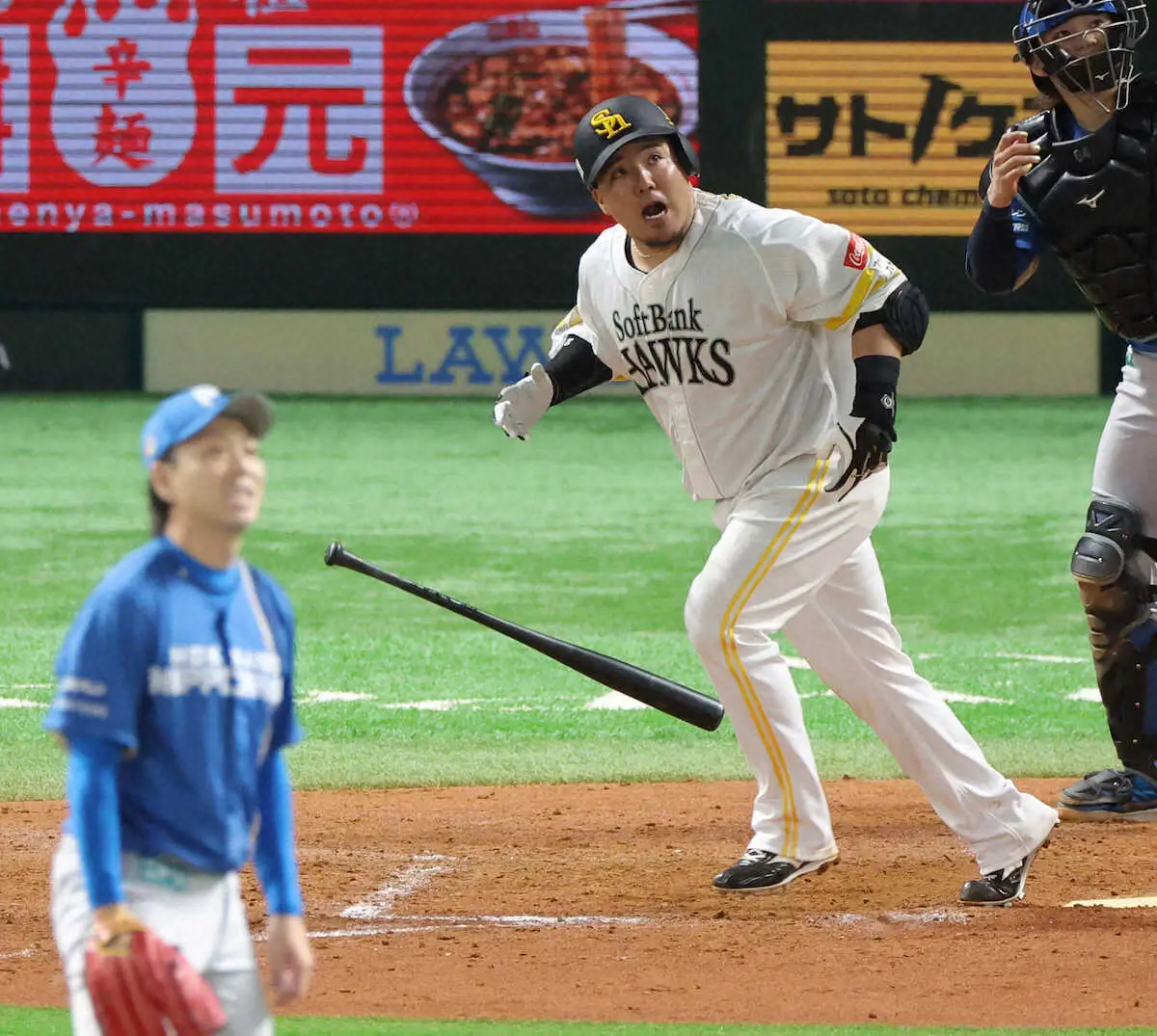 【画像・写真】ソフトバンク山川穂高が2試合連発の2号ソロ！「大きい追加点を取ることができて良かったです」