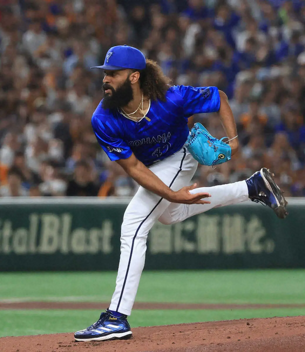 【画像・写真】DeNAジャクソン　7回途中2失点で降板　岸田に初球スクイズで勝ち越し許す