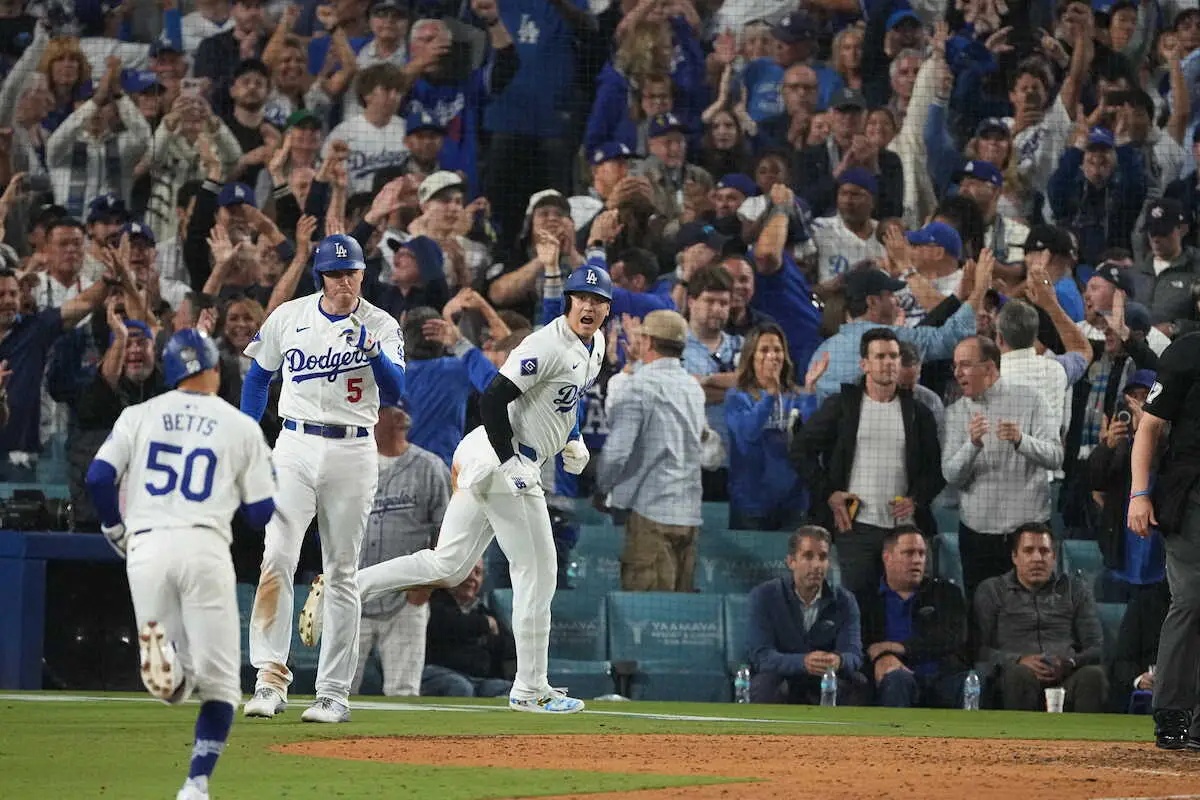 【画像・写真】ドジャース・大谷WS1勝　開幕から劇的すぎ!!爆速二塁打で同点呼び込み、10回逆転サヨナラ勝ち