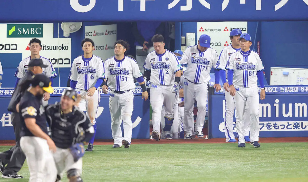 【画像・写真】2連敗スタートのDeNA三浦監督「前半の6失点が」　オースティンについては「試合に出るのは厳しい」