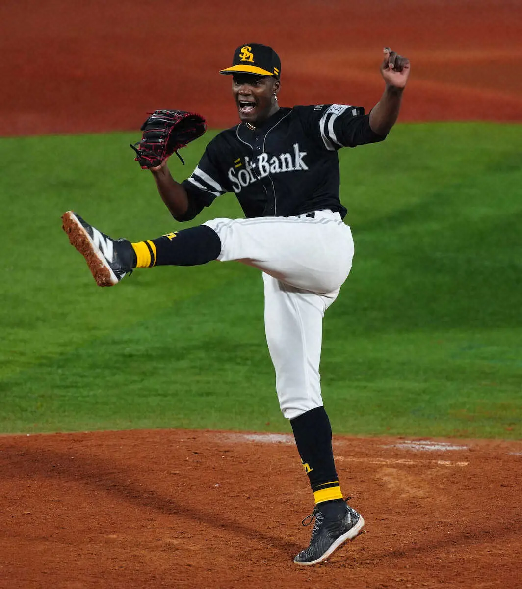 【画像・写真】ソフトバンク・モイネロ　好投7回途中3失点　登録は左打ちも右打席でバント成功「自信あった」