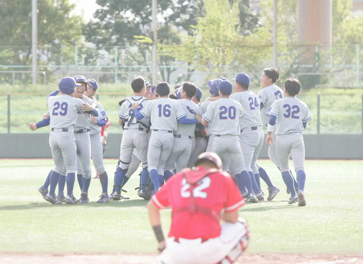 【画像・写真】【阪神大学野球】入替戦、関西国際大が劇的逆転サヨナラ勝ちで1部残留