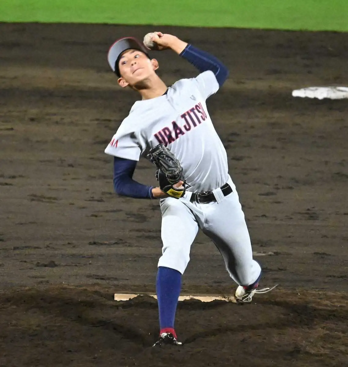 【画像・写真】浦和実が春夏通じて初の甲子園当確　エース左腕・石戸颯汰が4安打完封