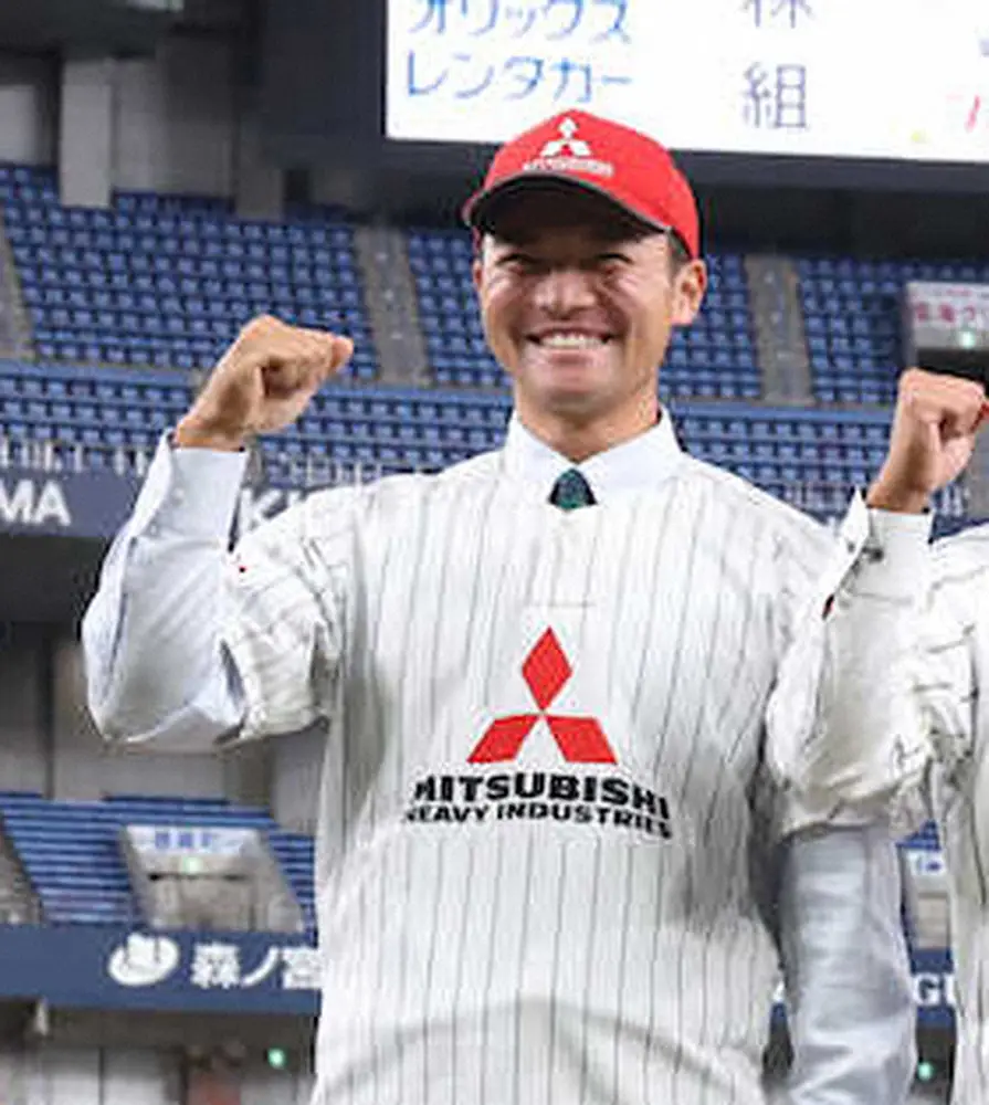 【画像・写真】オリ　ドラ4の三菱重工East・山中に指名あいさつ　驚きの捕手指名の思惑と、山中が感じた縁とは