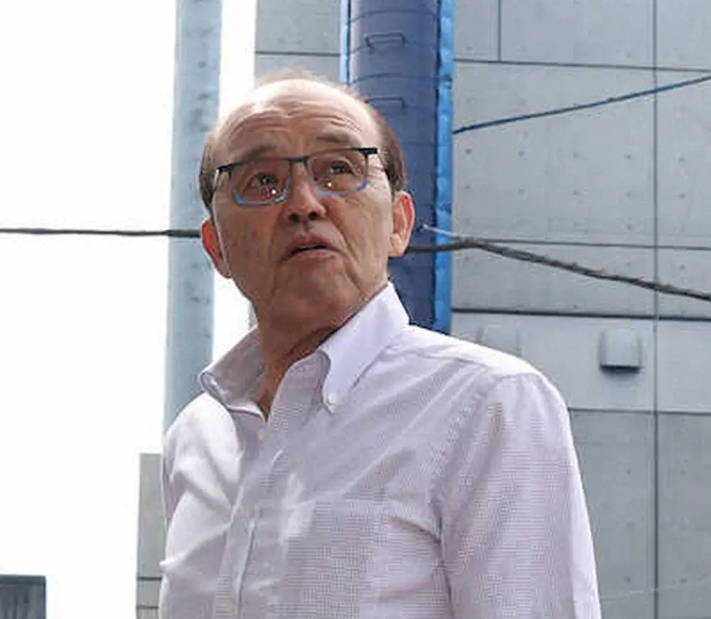 【画像・写真】阪神・岡田前監督　甲子園でリハビリトレ