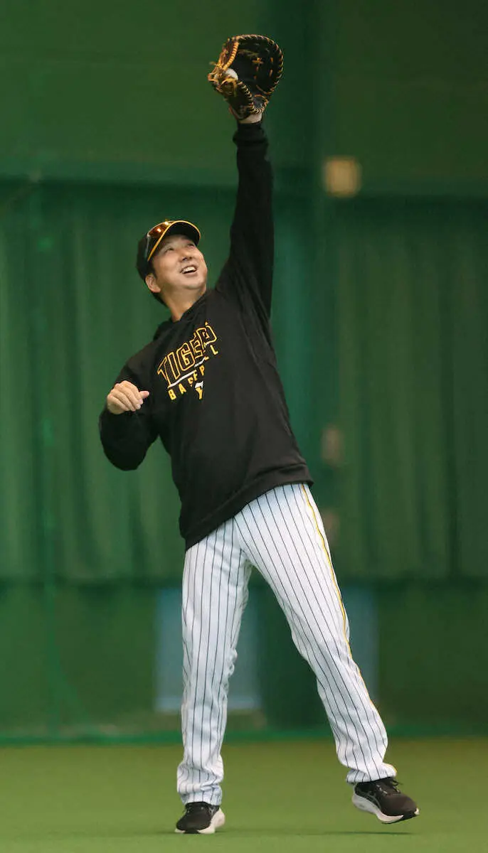 【画像・写真】阪神・藤川監督が紅白戦のスタメン発表　今季中軸の佐藤輝と前川が2番　予想先発は伊藤将と門別