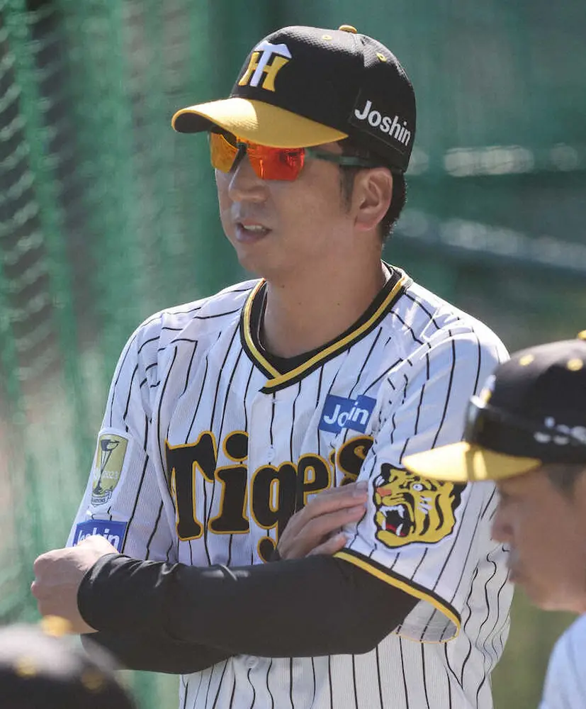【画像・写真】阪神・藤川監督が安芸からテレビ出演　佐藤輝の自覚を高く評価、来季2番の可能性にも言及
