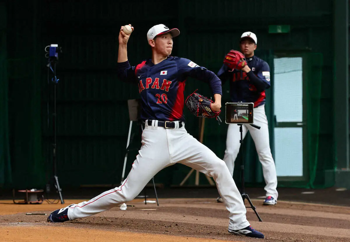 【画像・写真】戸郷　侍ジャパン宮崎合宿で初ブルペン　35球投げ込む