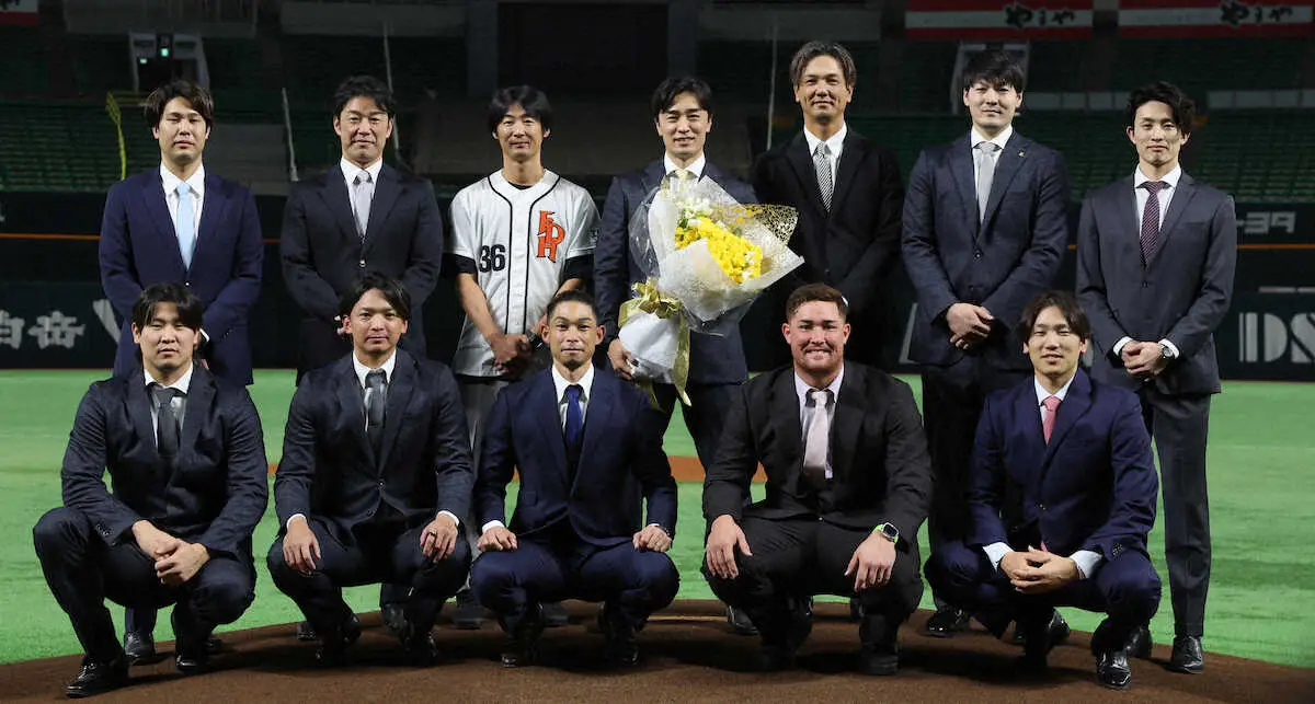 【画像・写真】ソフトバンク・和田　22年のプロ人生に幕　「悔いはない。両親、奥さん、娘、たくさんの方に…感謝」