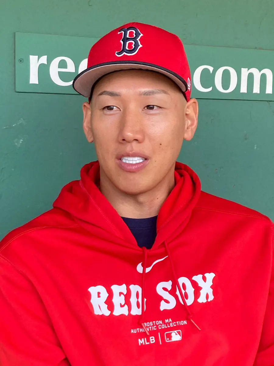 【画像・写真】右肩手術の吉田正尚は順調に回復とレ軍編成部長　来季の守備復帰も否定せず