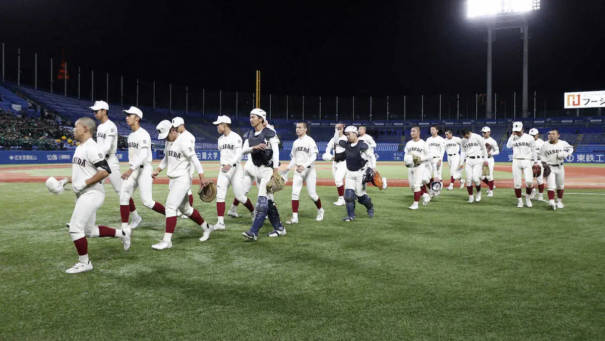 【画像・写真】早実　無念の準V…延長タイブレーク激闘で二松学舎大付にサヨナラ負け　センバツ可能性残すも