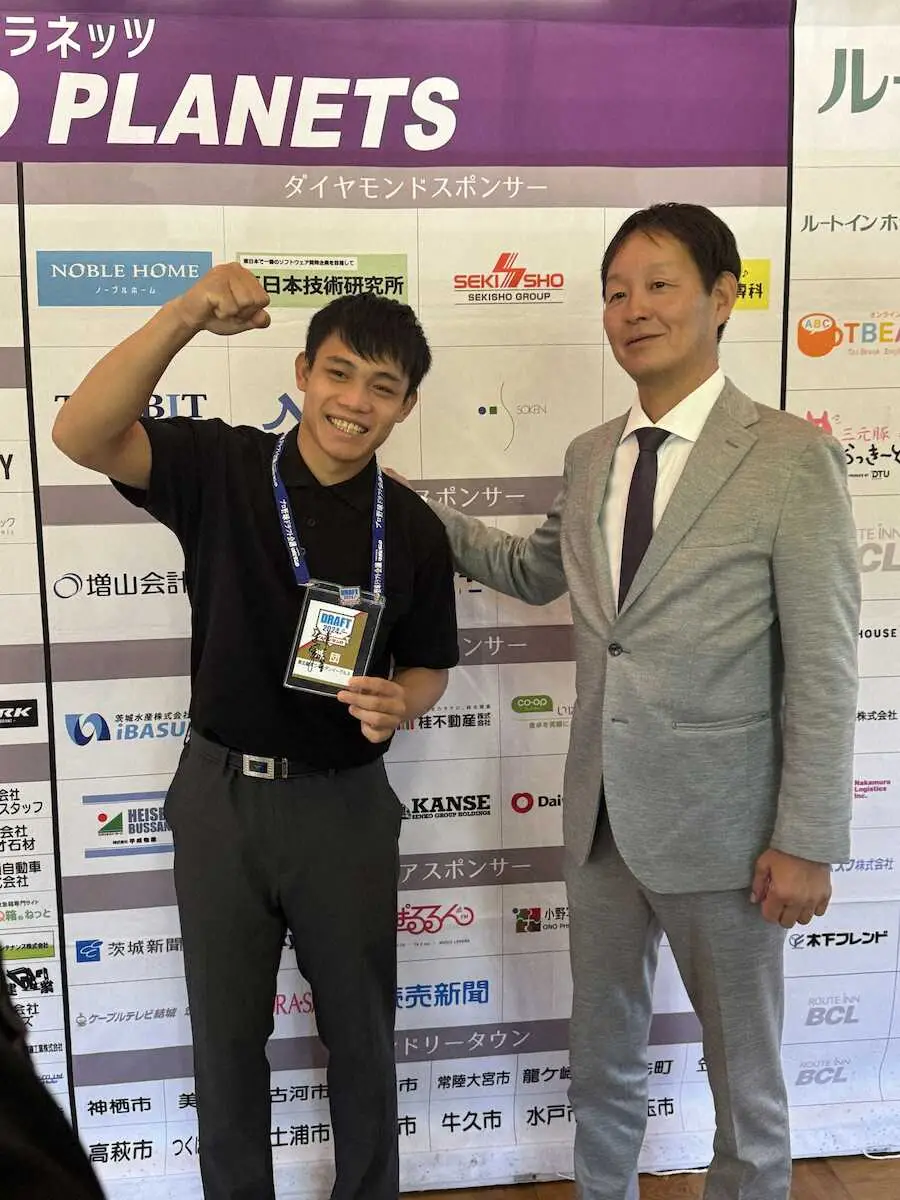 【画像・写真】楽天ドラ6・陽柏翔　目標は「200安打＆50盗塁」　陽岱鋼の親戚、走攻守そろった遊撃手