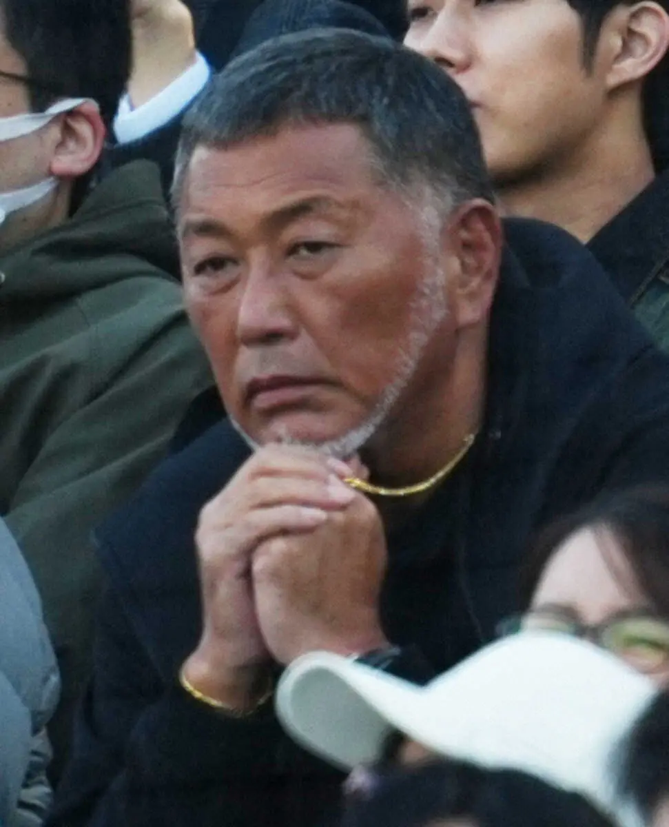 【画像・写真】若き血大熱唱の中、「4番・ファースト清原」が早大エース伊藤撃ち　父・和博氏も観戦