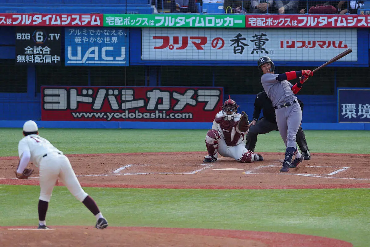 【画像・写真】神宮熱狂！　清原正吾が早慶戦で確信弾の3号　父・和博氏も笑顔で拍手