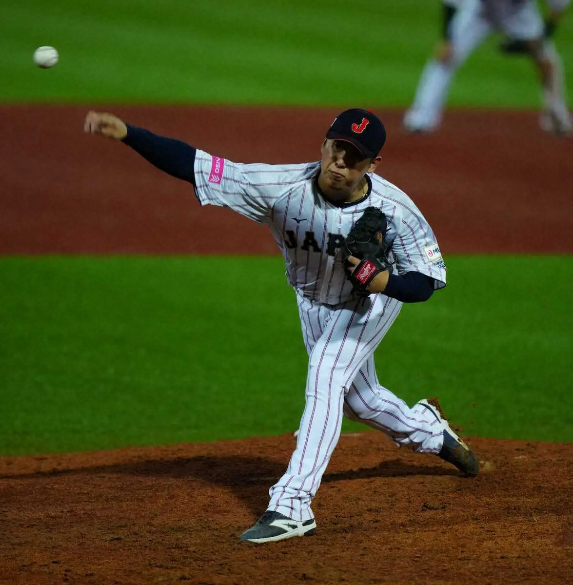 【画像・写真】【プレミア12】2死満塁で三振締め！藤平の“フォーク”がトレンド入り「えぐい」「最後の最後」