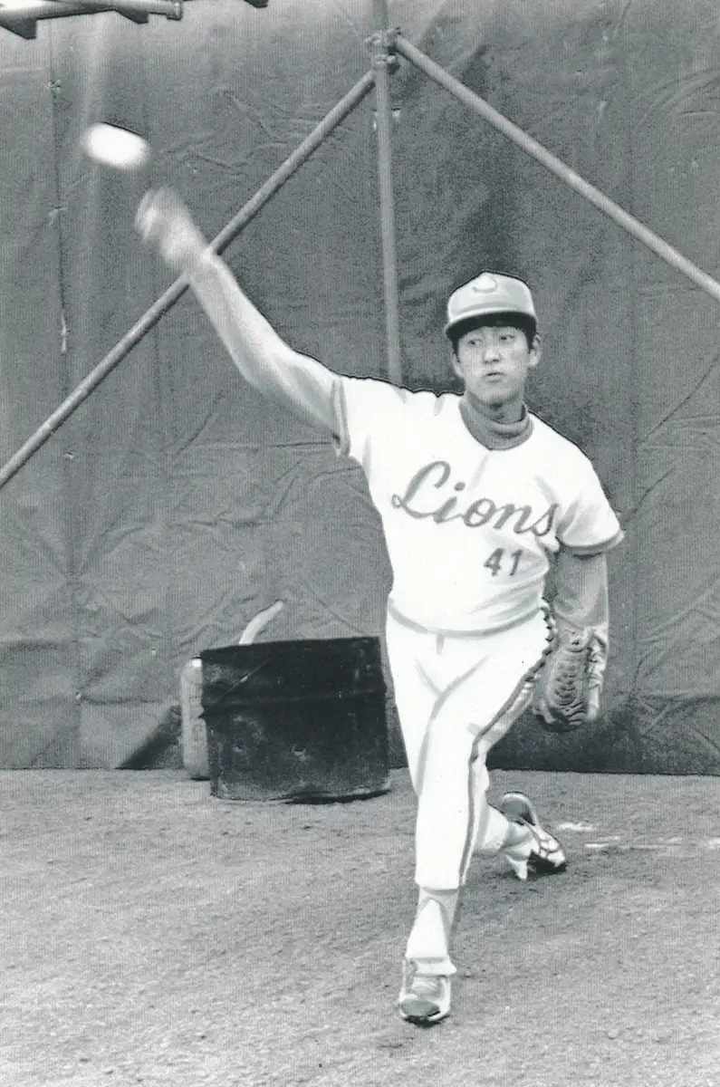 【画像・写真】同世代の高校球児に衝撃を与えた前橋工右腕・渡辺久信　「体細いのにこんなボール投げる…」