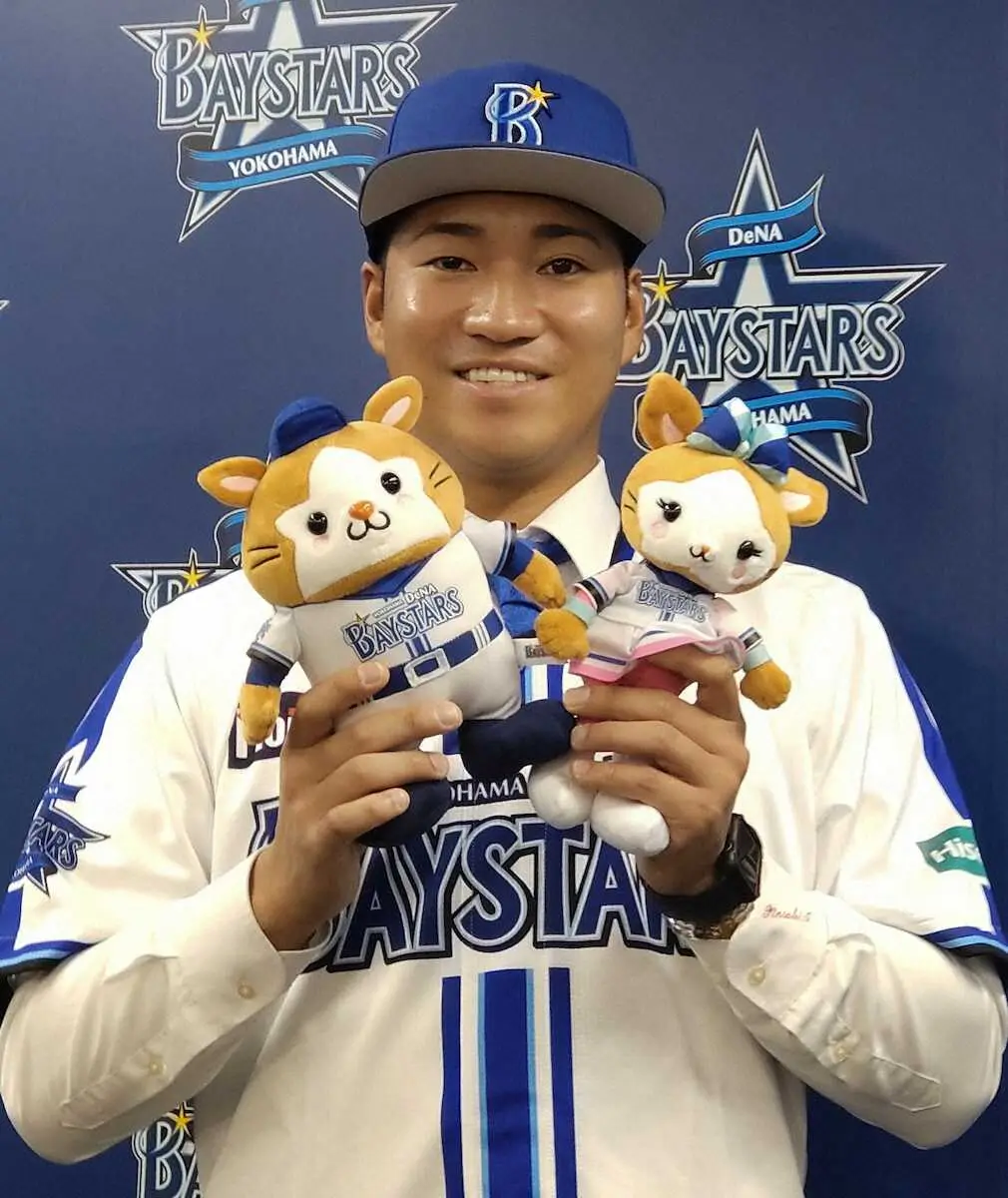 【画像・写真】DeNA　阪神戦力外の岩田将貴が入団会見　「僕もチームと同じ史上最大の下克上をしたい」