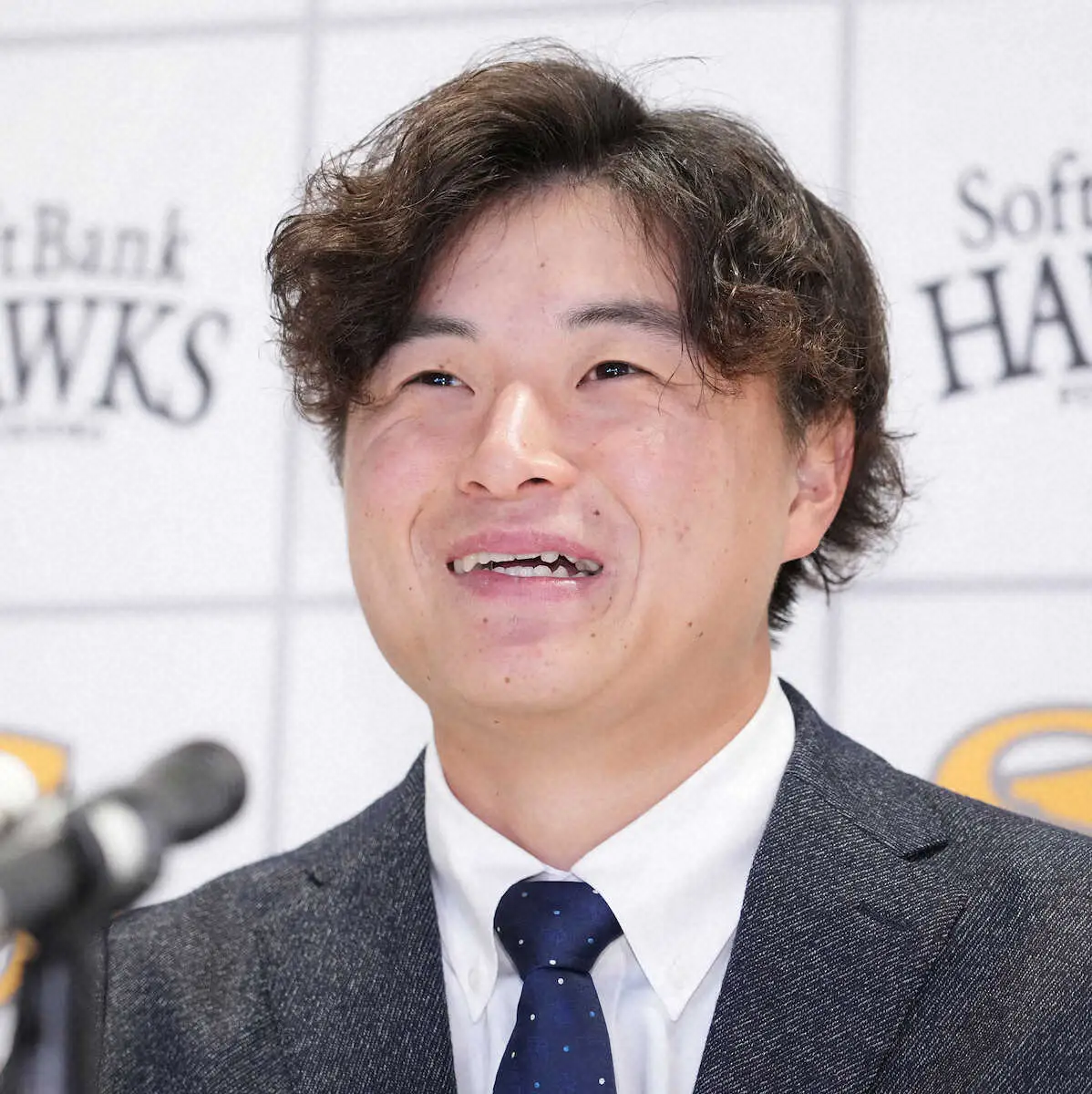 【画像・写真】ソフトバンク・前田純　来季目標は“3年連続2桁勝利”　50万円増の年俸750万円で更改