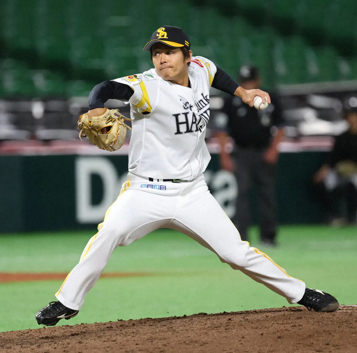 【画像・写真】ソフトバンク・田浦が契約更改　高卒8年目を600万円ダウンの推定2400万円でサイン