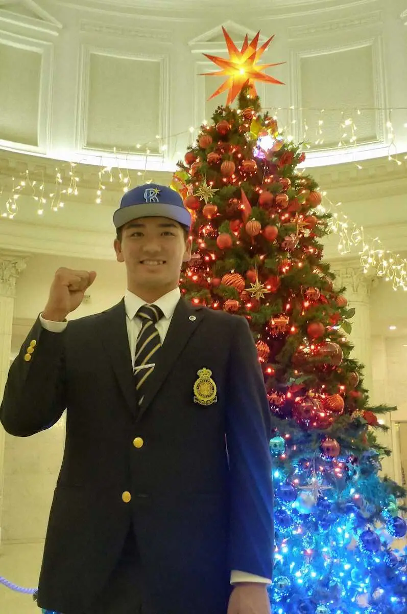 【画像・写真】DeNAドラフト2位・篠木が仮契約終え「陽キャ」宣言　度会に負けじと「明るく頑張る」