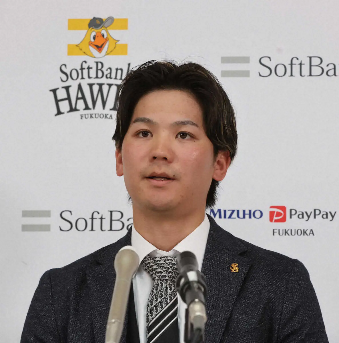 【画像・写真】ソフトバンク・緒方　仕事人ぶりが評価され600万円アップの1300万円更改「振る力を強化したい」