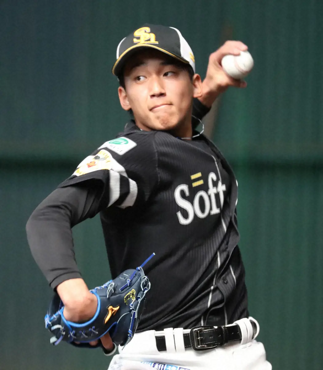 【画像・写真】ソフトバンクのドラ1左腕・前田悠が今オフにカブス・今永への弟子入り明かす　プロ初の契約更改