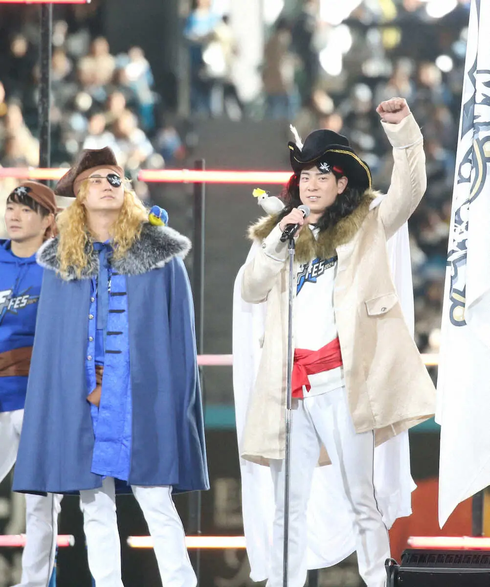 【画像・写真】日本ハムファン感がスタート　海賊に扮して「松本海賊団」VS「浅間海賊団」