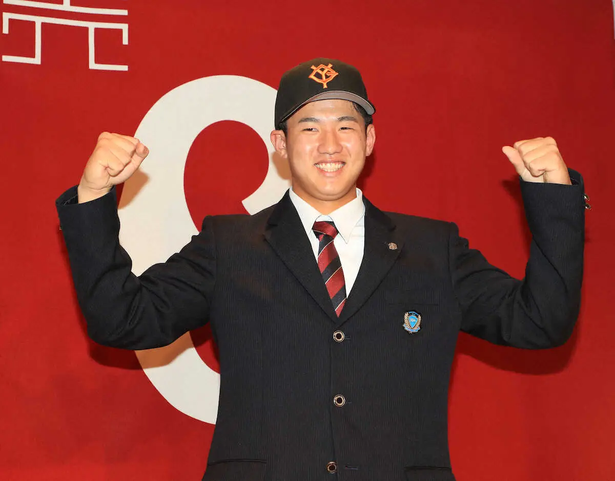 【画像・写真】巨人ドラフト1位・石塚ら新人選手がユニホーム姿を披露「記憶に残る選手になりたい」