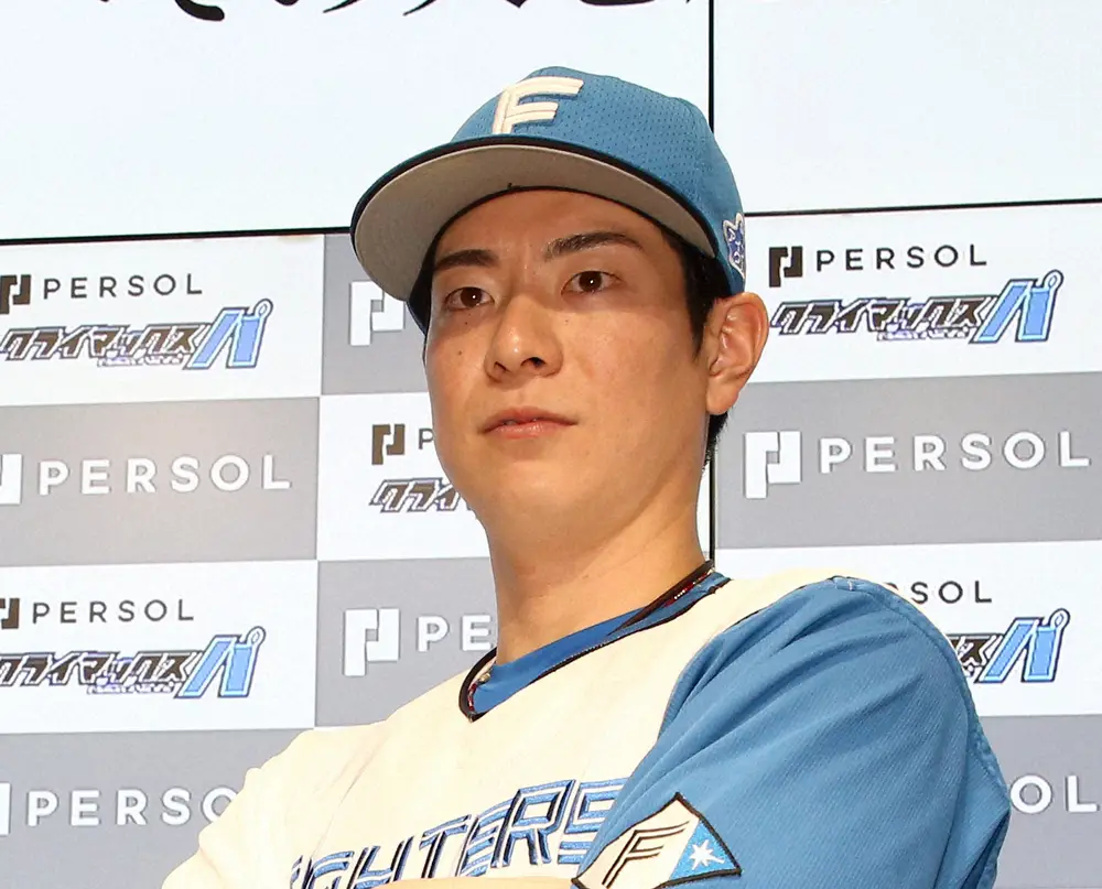 【画像・写真】日本ハム・松本剛　現状維持でサイン　来季へ「センターのレギュラーで出たい」