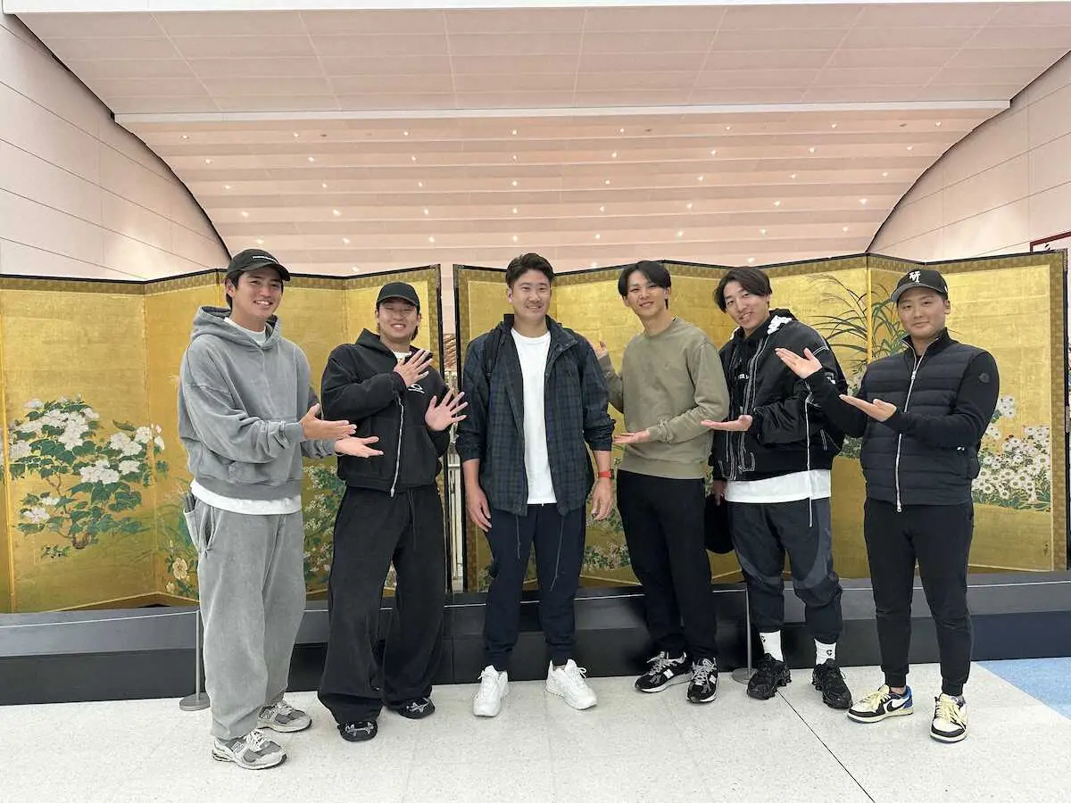 【画像・写真】メジャー挑戦の巨人・菅野　ハワイ自主トレ出発「不安は一切ない」サプライズで大勢らが見送りも