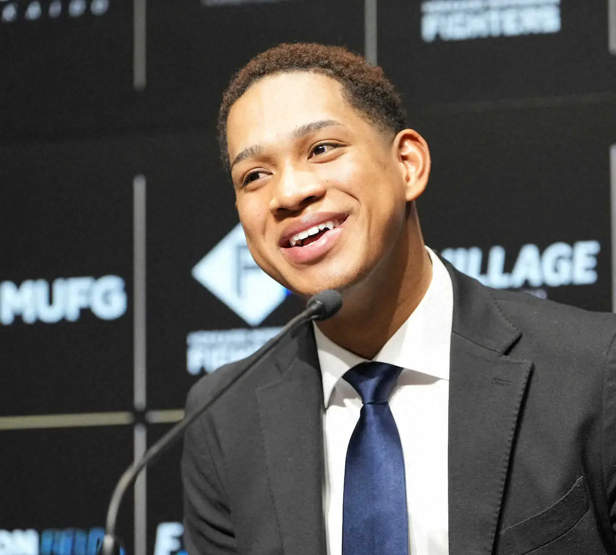 【画像・写真】日本ハム・万波中正「乗りました」6年目で1億円の大台突破「イチロクゴ…。あ、今落合さんの」大ボケ更改