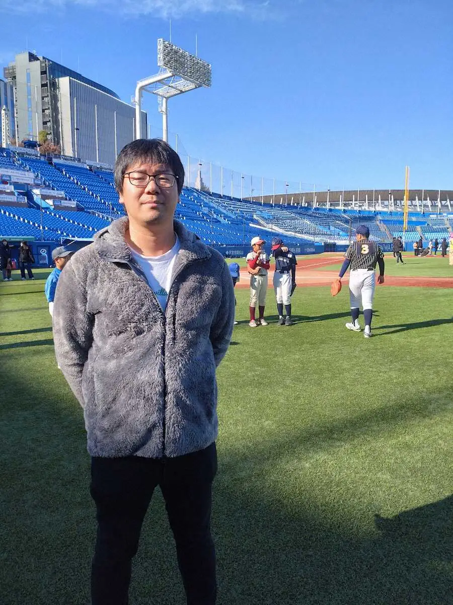 【画像・写真】野球教室開催の社会人野球SUNホールディングス・鳥井社長「試合でも仕事でも戦える社会人を育てたい」