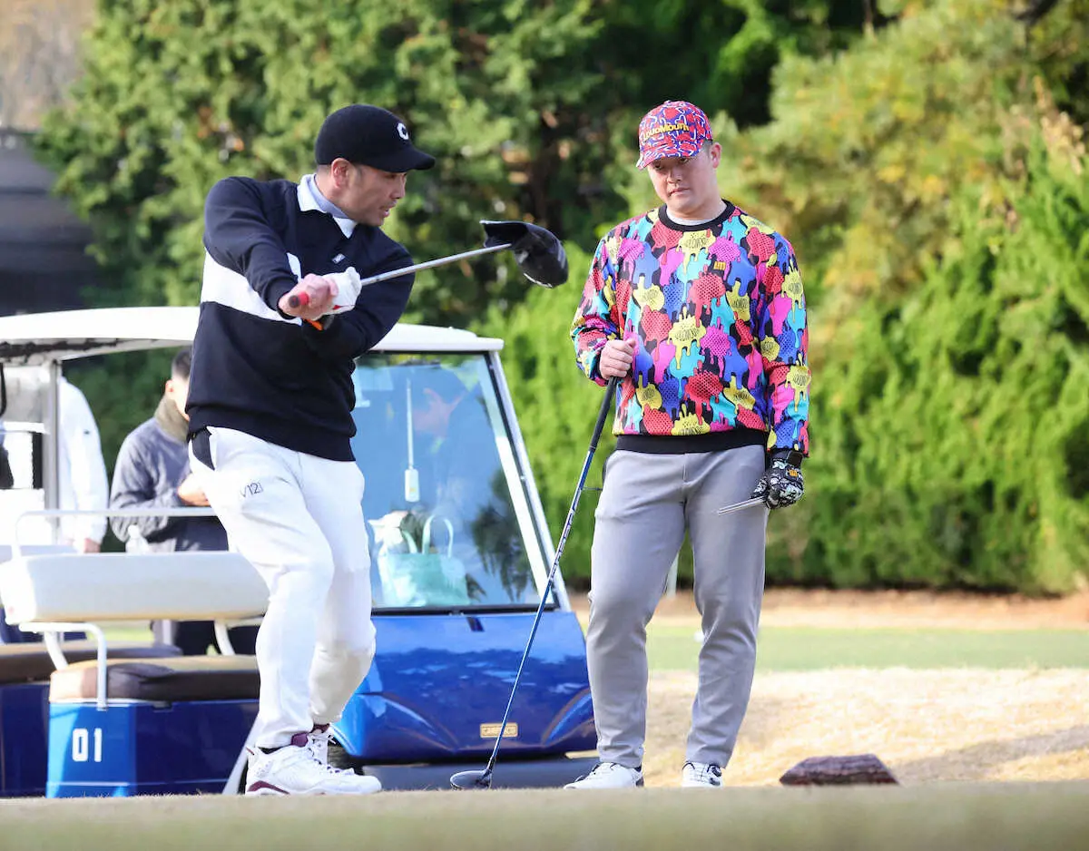 【画像・写真】巨人・阿部監督×DeNA・牧　呉越同舟!?中大ゴルフで同組に　打撃フォームに助言