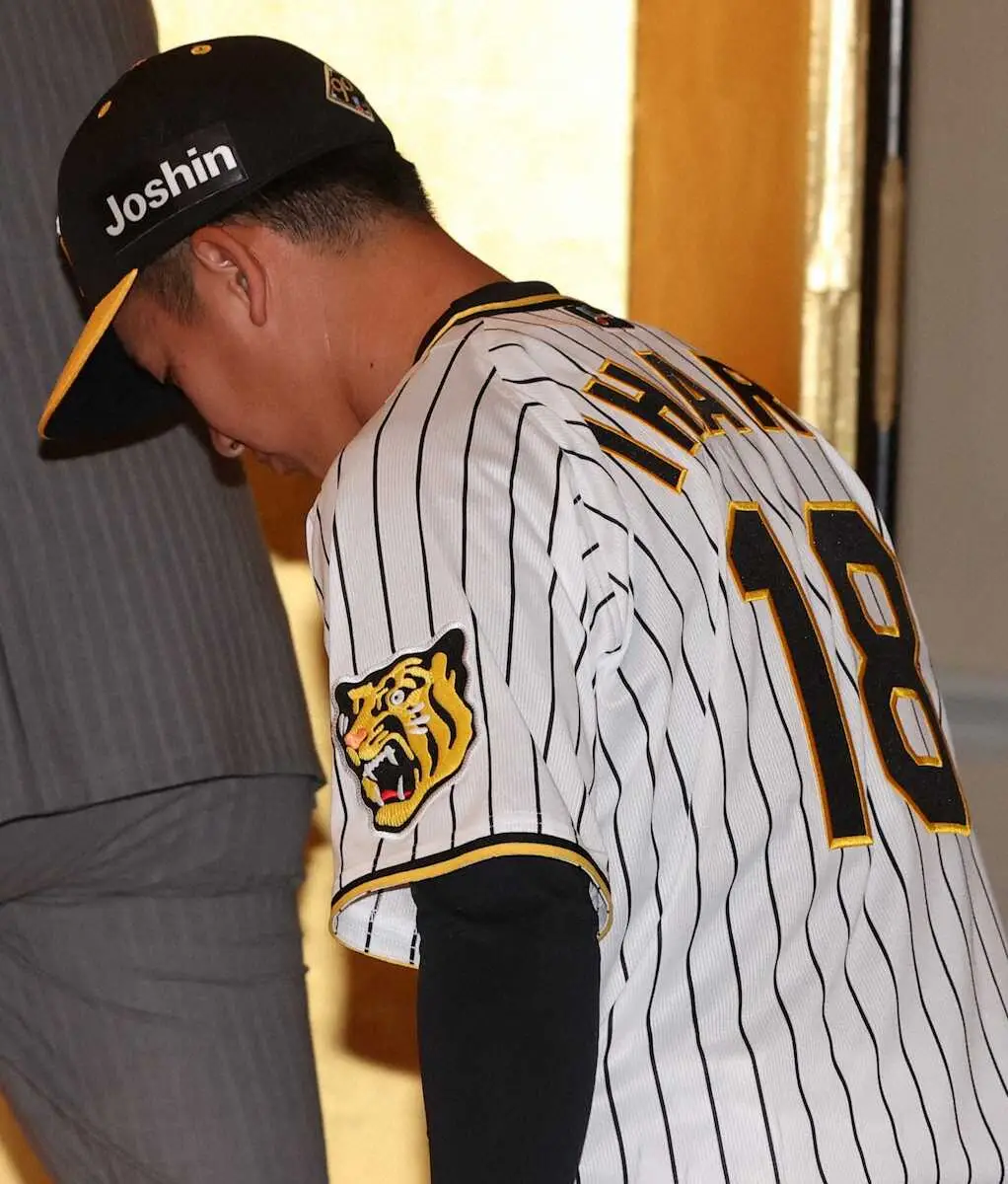 【画像・写真】阪神のドラ1・伊原は背番号「18」球団左腕では67年ぶり　今朝丸は江夏氏らがつけた「28」