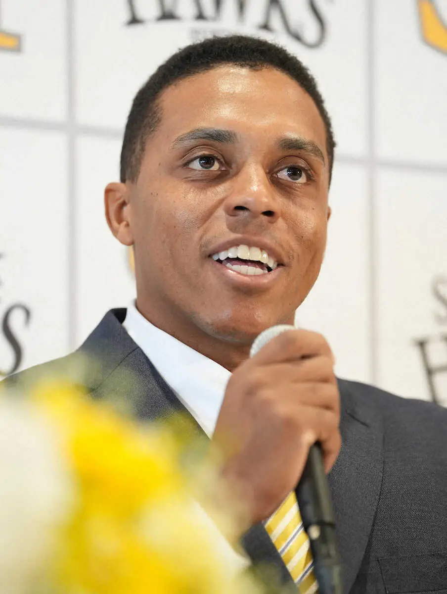 【画像・写真】ソフトバンクの4軍投手コーチに就任　社会人ヤマハのブラジル人右腕・フェリペ・ナテル氏が就任会見