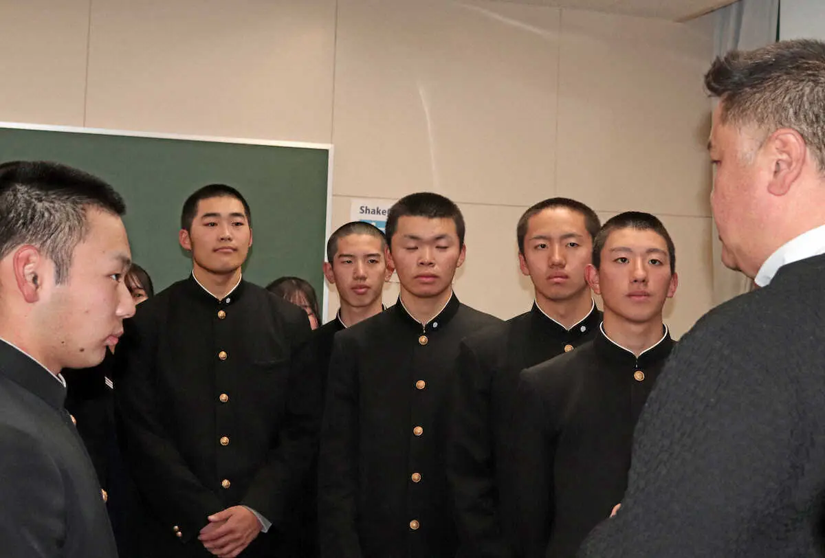 【画像・写真】釧路江南　来春選抜21世紀枠候補に　エース佐藤が今秋好投…春3度目の正直なるか