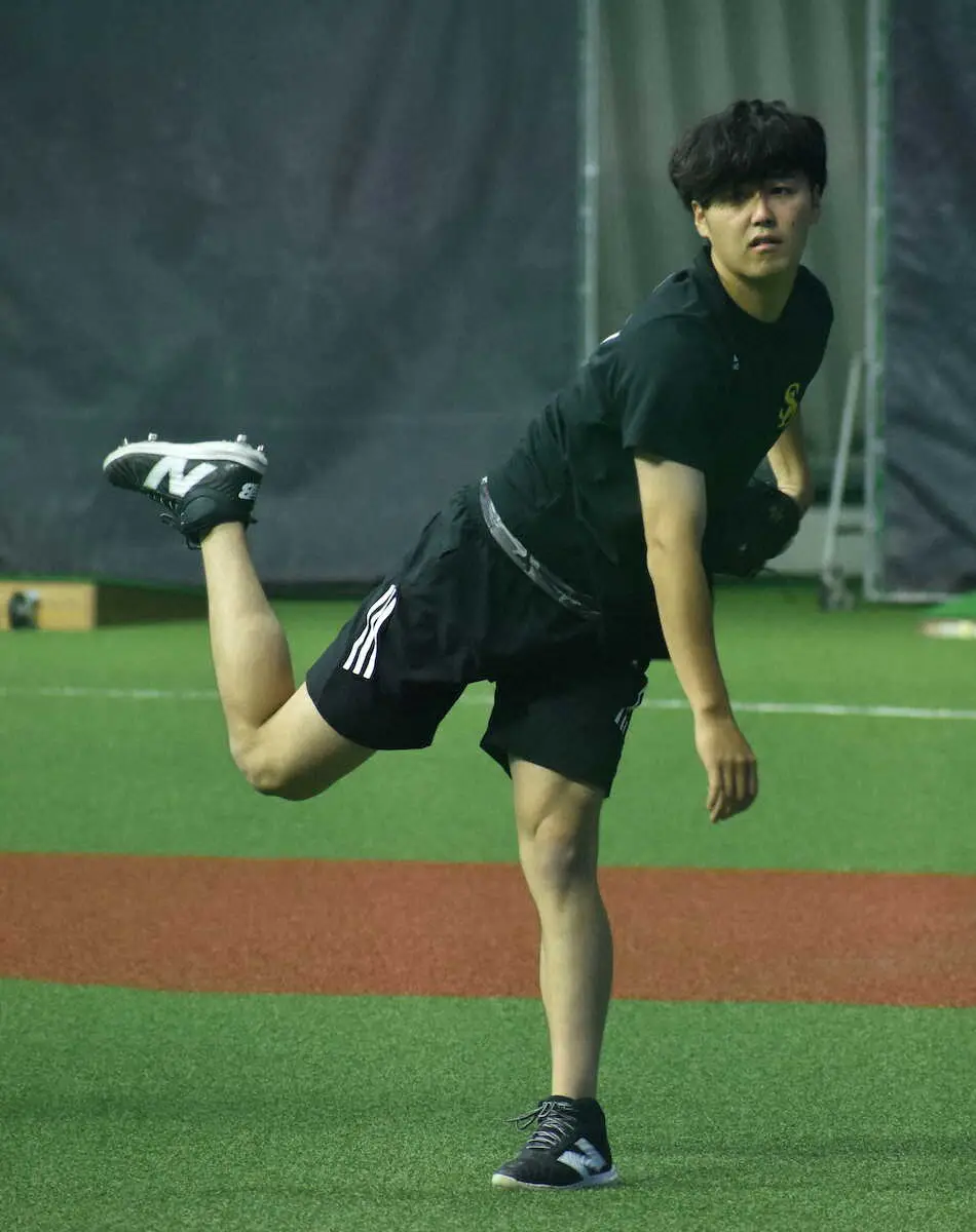 【画像・写真】【筑後鷹】井崎燦志郎は25年型新フォームに挑戦中　ショートアーム投法で大きな出力目指す
