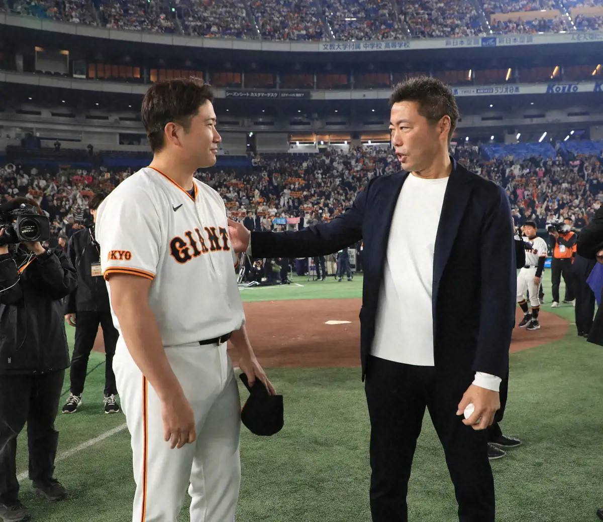 【画像・写真】菅野智之　巨人、オリオールズの先輩・上原浩治氏からも激励「大先輩なのでいろいろ教えてもらいたい」