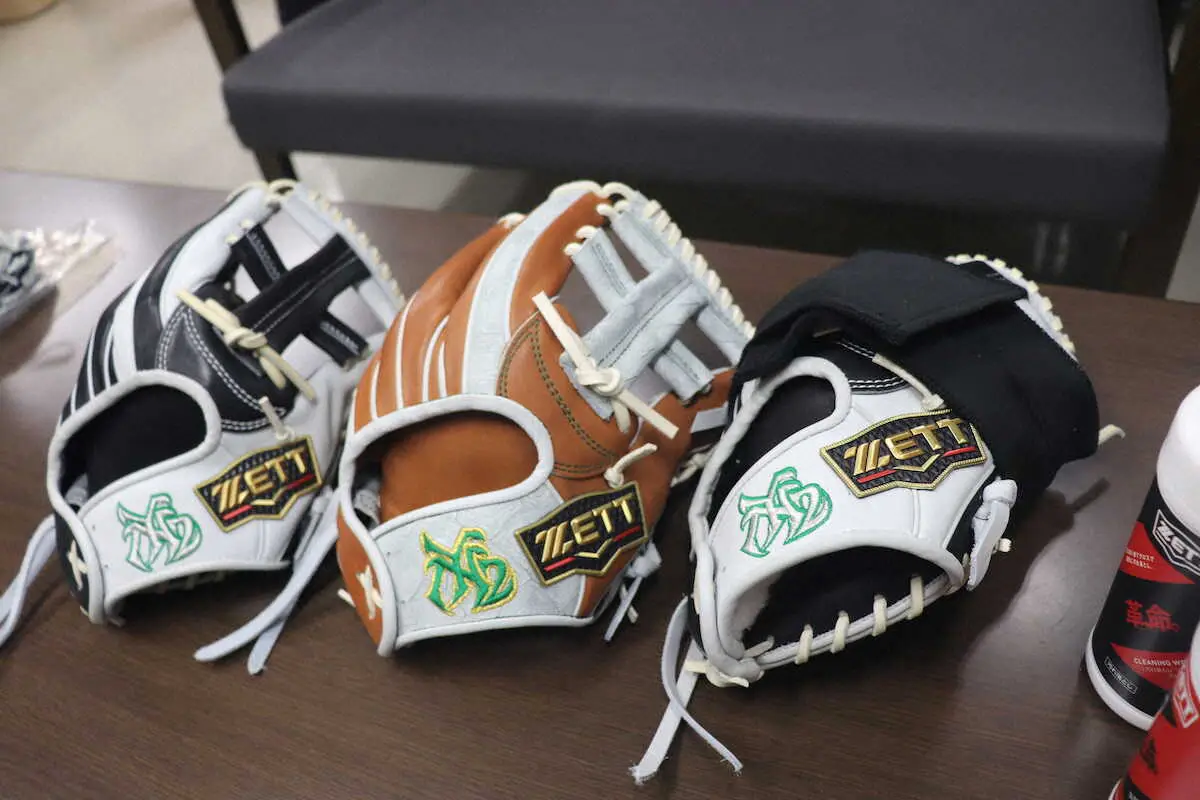 【画像・写真】巨人・吉川　ゼット社グラブ工場訪問に密着　GG賞受賞堅守の裏にあるこだわり“遺伝子”グラブ