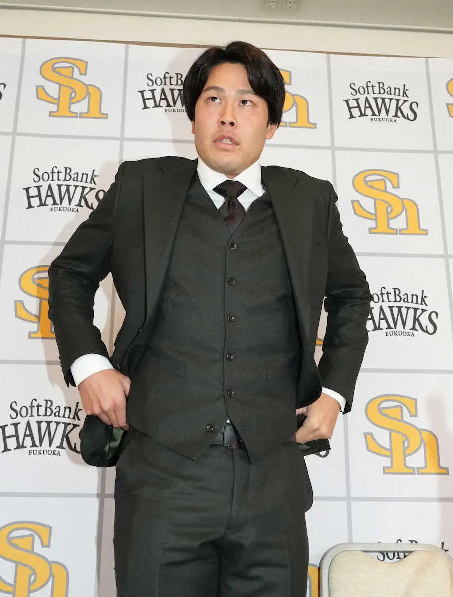 【画像・写真】ソフトバンク藤井が1400万増の7000万円更改　プロの後輩2人誕生に「おかやま山陽魂」もう1度