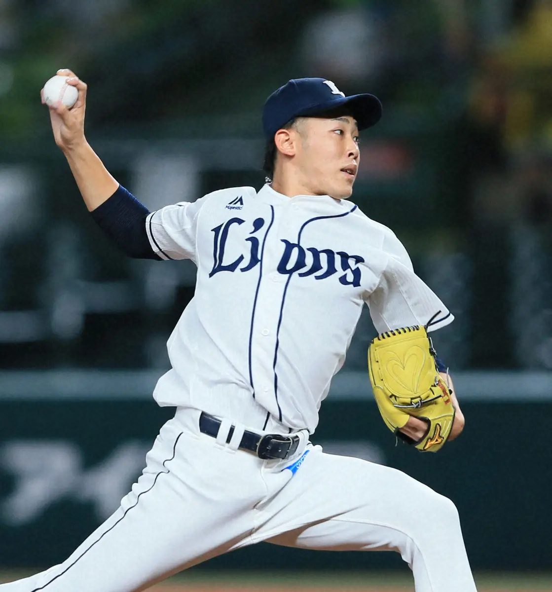 【画像・写真】西武から戦力外・伊藤翔の2歳年上妻の献身愛にファン感激「仲睦まじい」「奥さん可愛すぎる」