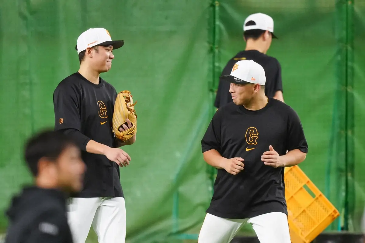 【画像・写真】坂本勇人が浅野翔吾に向けてとっさに発した一言に自らツッコミ「炎上、炎上、炎上！」　一同爆笑