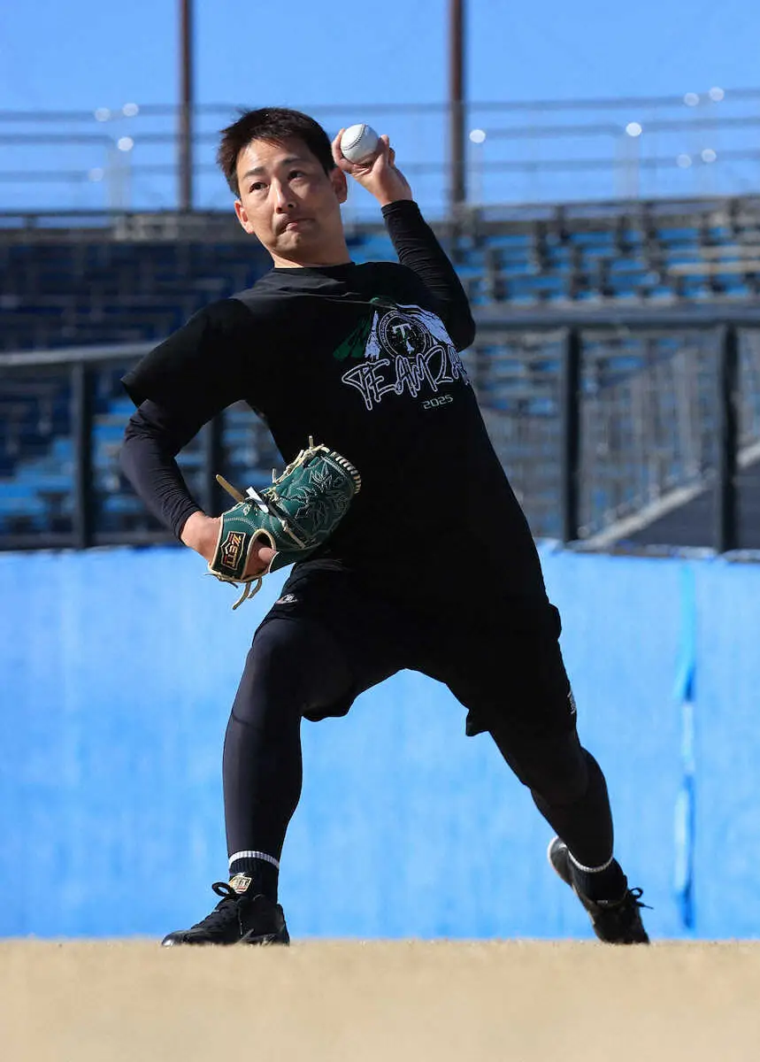 【画像・写真】阪神・岩崎　球児監督入団会見時の目標「3回優勝」を今年こそ!　地元・静岡で始動「力になりたい」