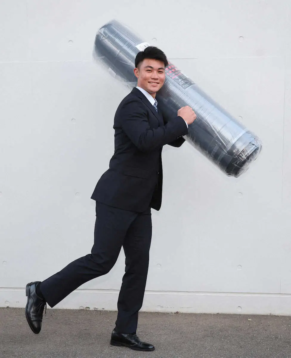 【画像・写真】ソフトバンク新人入寮　ドラ2庄子は周東と走塁勝負!!　ドラ5石見はファンレター持参