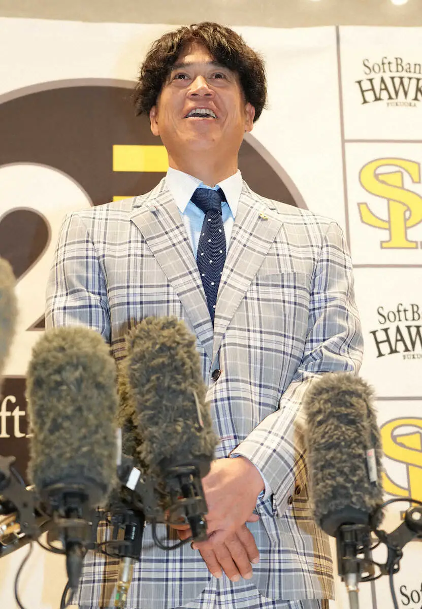 【画像・写真】ソフトバンク城島健司CBOが鏡開きに出席　FA・甲斐拓也の補償は「進んでいますし近いうちに答えを」