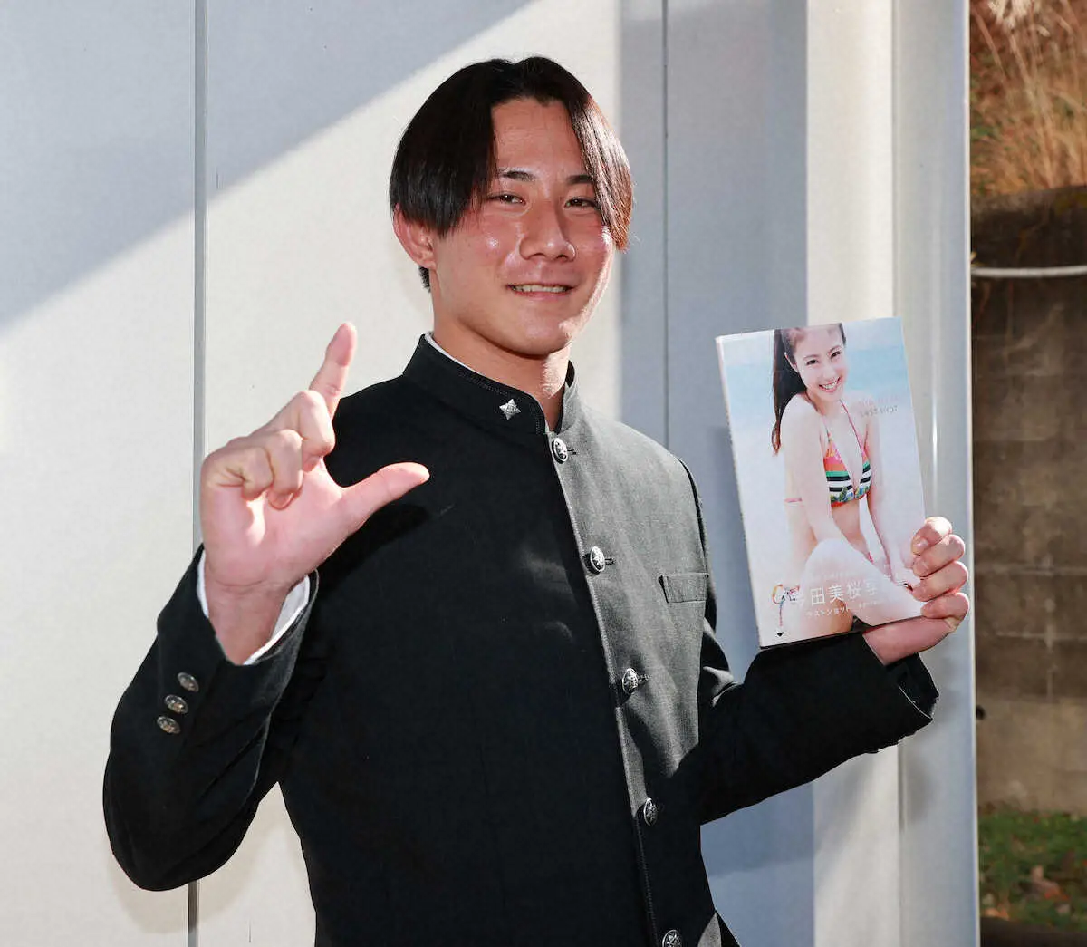 【画像・写真】中川大志似のイケメン…西武の育成6位・福尾が入寮　持ち物はバットと中学時に買った今田美桜写真集
