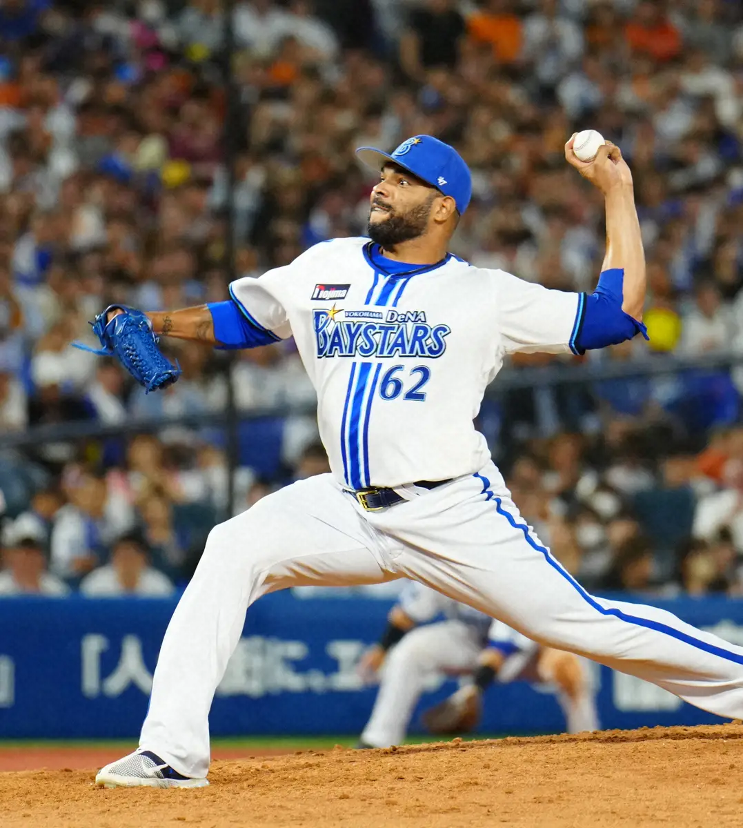 【画像・写真】元DeNAエスコバーが日本球界復帰？自身のSNSで2球団の名前を挙げ「日本についてもっと学ぼうかな」