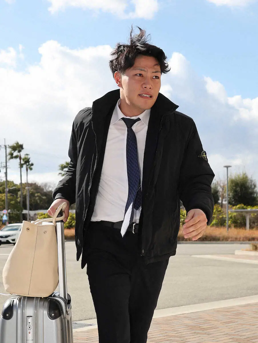 【画像・写真】オリックス　新人合同自主トレがスタート　ドラ1麦谷が決意「開幕スタメンを勝ち取れるように」